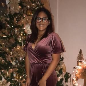 Meet your Posher, Zinnia